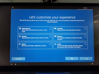 Asus ZenBook Duo 14 (UX482) bisa menjadi laptop yang tepat untuk kalian yang merupakan seorang content creator. detikINET pun sudah menjajal laptop ini beberapa minggu dan kami akan membagikan pengalaman review Asus ZenBook Duo 14 (UX482).

Laptop ini terbilang ciamik dari segi design dengan layar ganda (ScreenPad Plus) yang ada dan kini tampilannya lebih ramping. Asus ZenBook Duo 14 UX482 menggunakan Windows 10 Home sebagai operating system (OS) dan menggunakan prosesor Intel 11th Gen.

Langsung saja ke penjelasan lebih lanjut soal Asus ZenBook Duo 14 (UX482) di bawah ini: