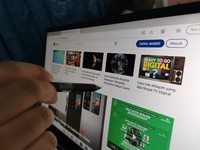Asus ZenBook Duo 14 (UX482) bisa menjadi laptop yang tepat untuk kalian yang merupakan seorang content creator. detikINET pun sudah menjajal laptop ini beberapa minggu dan kami akan membagikan pengalaman review Asus ZenBook Duo 14 (UX482).

Laptop ini terbilang ciamik dari segi design dengan layar ganda (ScreenPad Plus) yang ada dan kini tampilannya lebih ramping. Asus ZenBook Duo 14 UX482 menggunakan Windows 10 Home sebagai operating system (OS) dan menggunakan prosesor Intel 11th Gen.

Langsung saja ke penjelasan lebih lanjut soal Asus ZenBook Duo 14 (UX482) di bawah ini:
