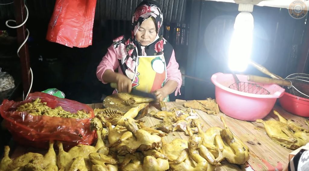 Eksis di YouTube! Ini 5 Bebek Goreng Enak yang Selalu Diantre