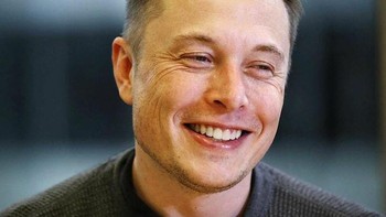 amun demikian, masa-masa kelam itu telah berlalu. Ia sekarang sangat sukses memimpin SpaceX dan Tesla, kemudian juga dikaruniai anak lagi hasil hubungannya dengan penyanyi Grimes. Foto: Twitter