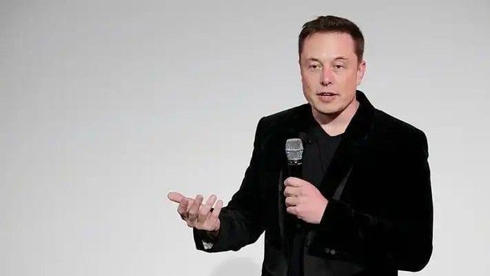 Elon Musk Tawari Rp 71 Juta untuk Stalker yang Lacak Pesawatnya