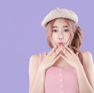 Mau Tampil Stylish ala Idol Korea? Wajib Punya 10 Fashion Item Ini