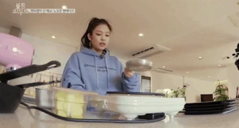 Jago Masak! Jennie BLACKPINK Sering Buat Pancake untuk Sarapan