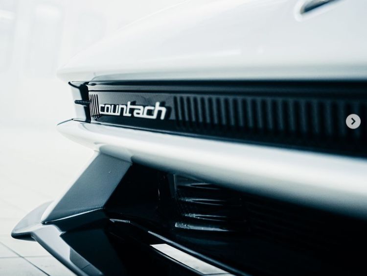 Wujud Lamborghini Countach yang Dihidupkan Kembali