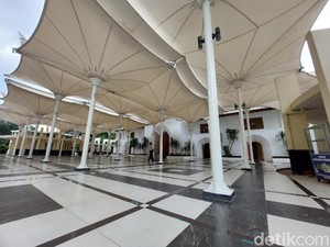 Masjid Agung Cimahi Kembali Gelar Salat Jumat Berjamaah