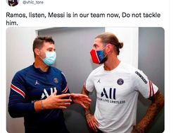 Messi dan Ramos Berpelukan, Netizen: Dunia yang Aneh