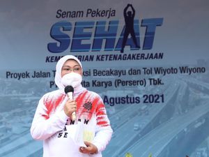 Menaker Ajak Pekerja Senam di Tempat Kerja Biar Stres Berkurang