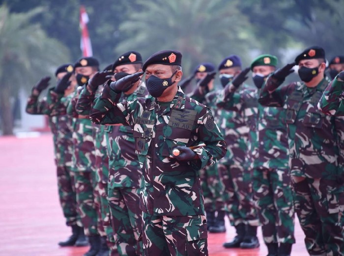 Panglima TNI Terima Laporan Kenaikan Pangkat 52 Perwira Tinggi