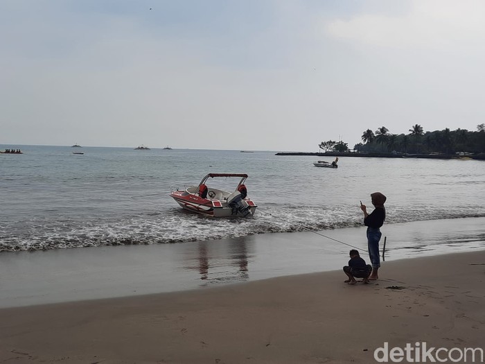 Pantai Carita