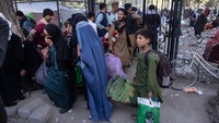 Beberapa LSM mengatakan bahwa pengungsian massal ini terutama akan sangat berdampak pada perempuan dan anak-anak.