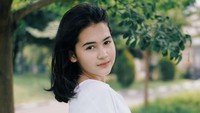 Aktris remaja Sandrina Michelle Skornicki juga mewarnai laman TC Candler untuk pertama kalinya. (Foto: dok. Instagram @sandrinna_11)