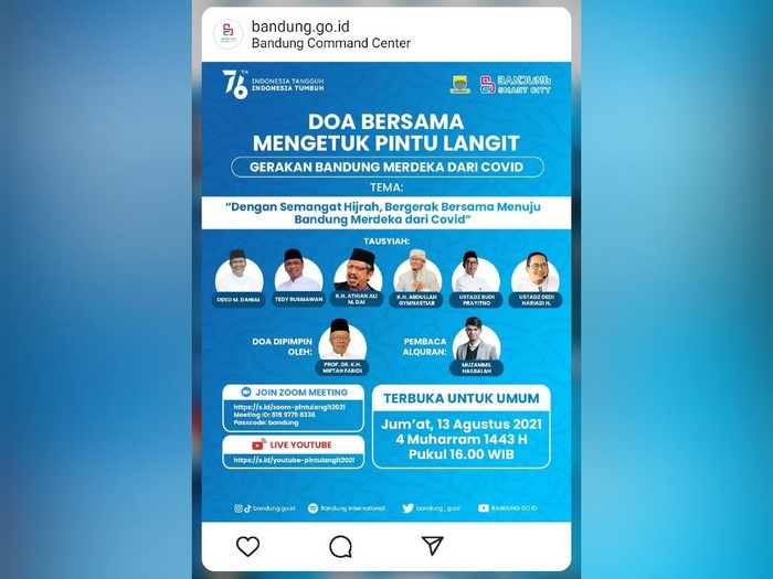 Sejumlah ulama dan warga menggelar doa bersama virtual