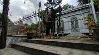 Lokasi makam Mangkunegara IX, berada di kompleks paling atas. Di kompleks paling atas tersebut terdapat makam Mangkunegara IV, V, VII dan VIII. Lokasi makam berurutan dari arah barat ke timur.