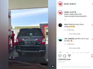 Viral, Ketahuan Innova Pelat Merah Berubah Jadi Pelat Hitam saat Isi Bensin