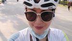 Gaya Virnie Ismail saat Ngebut dengan Road Bike