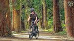 Gaya Virnie Ismail saat Ngebut dengan Road Bike