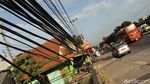 Waduh, Kabel Menjuntai di Jalan Garut-Bandung Bikin Resah