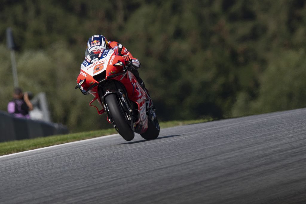 Zarco SPIELBERG, AUSTRIA - AUGUST 07: Johann Zarco of France and Pramac Racing heads down a straight during the MotoGP of Styria - Qualifying at Red Bull Ring on August 07, 2021 in Spielberg, Austria. (Photo by Mirco Lazzari gp/Getty Images)
