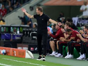 Julian Nagelsmann Positif COVID-19, Pulang dengan Ambulans Udara