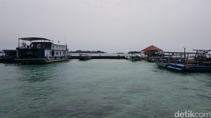 Dermaga Pulau Pramuka Berair Jernih Dermaga Pulau Pramuka Berair Jernih