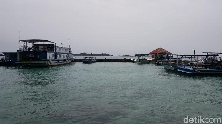 Dermaga Pulau Pramuka Berair Jernih Dermaga Pulau Pramuka Berair Jernih