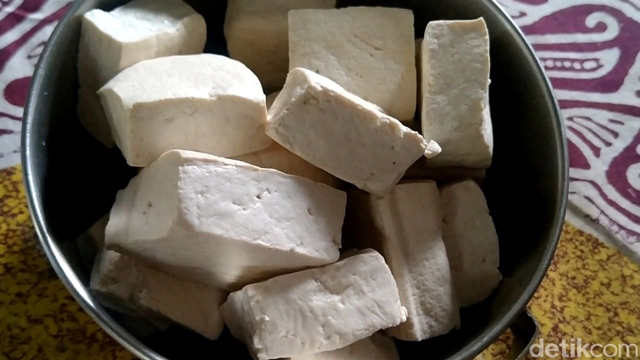 Keren! Pasutri di Pekalongan Hasilkan Cuan dari Donat hingga Puding Tahu