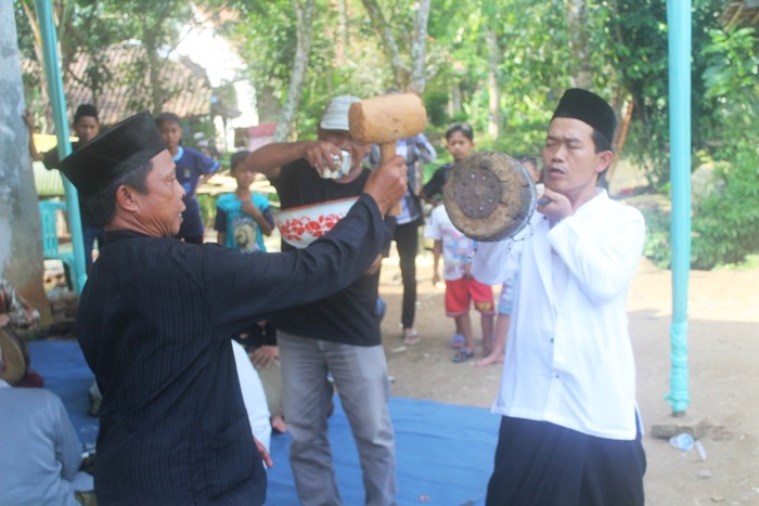 Kesenian Alamadad di Pandeglang