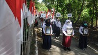 Tak hanya siswa SD, beberapa siswa SMP pun ikut memeriahkan acara.