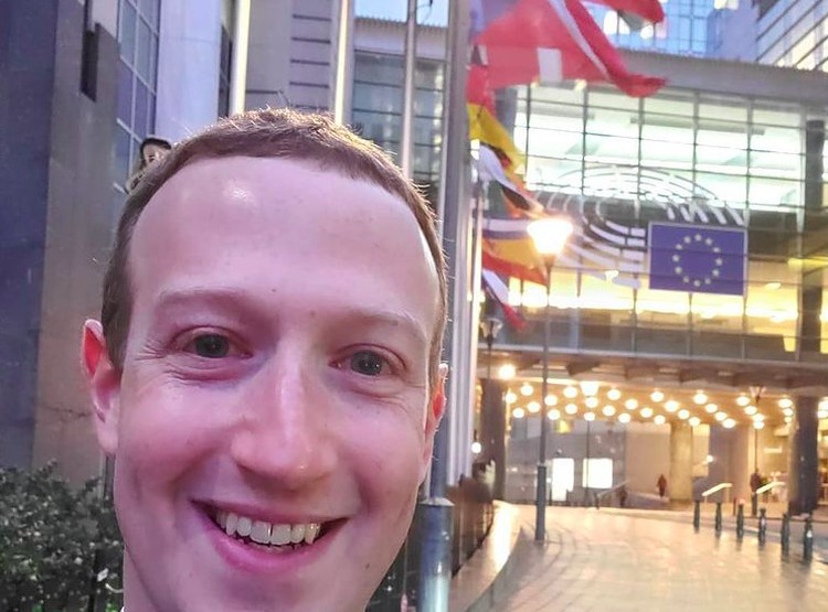 Mark Zuckerberg sederhana