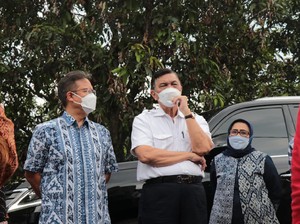 Luhut Sebut Aturan Visa 5 Tahun Orang Asing Sedang Diproses