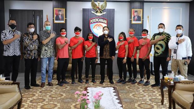 Pengurus Besar Ikatan Sport Sepeda Indonesia (PB ISSI) mengirim empat atlet juniornya mengikuti BMX World Championship U-18 di Belanda. Soekarno Aditya Fajar Putu, Muhammad Alfauzan, Jasmine Azzahra Setyobudi, dan Amellya Nur Sifa (18 dunia).