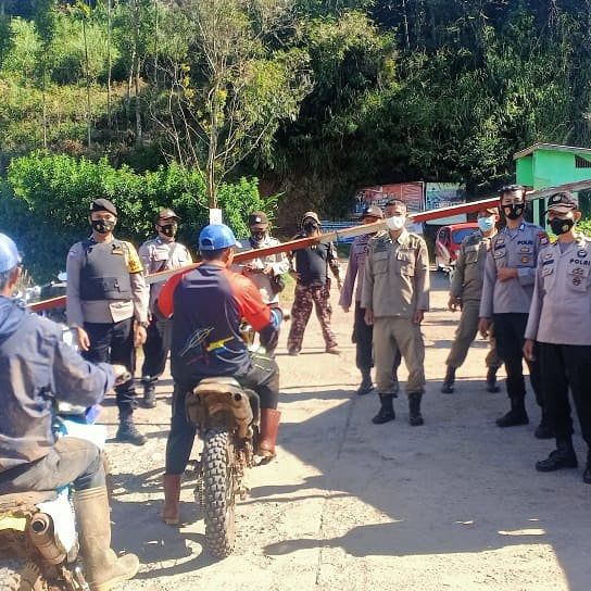 Pendaki hendak ke Gunung Bawakaraeng untuk perayaan kemerdekaan ke-76 RI, tapi diputarbalikan polisi. (Dok Istimewa)