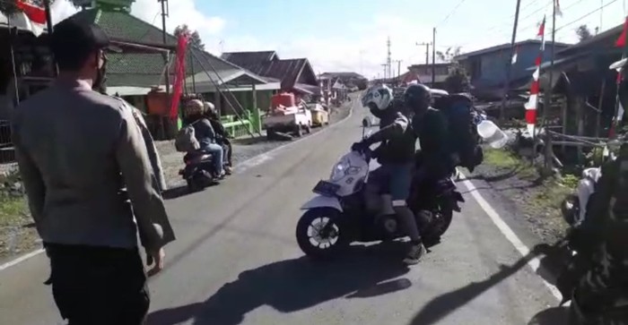 Pendaki hendak ke Gunung Bawakaraeng untuk perayaan kemerdekaan ke-76 RI, tapi diputarbalikan polisi. (Dok Istimewa)