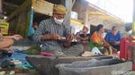 Perkenalkan Mbah Mulyono, Sang Penjamas Pusaka di Bulan Suro