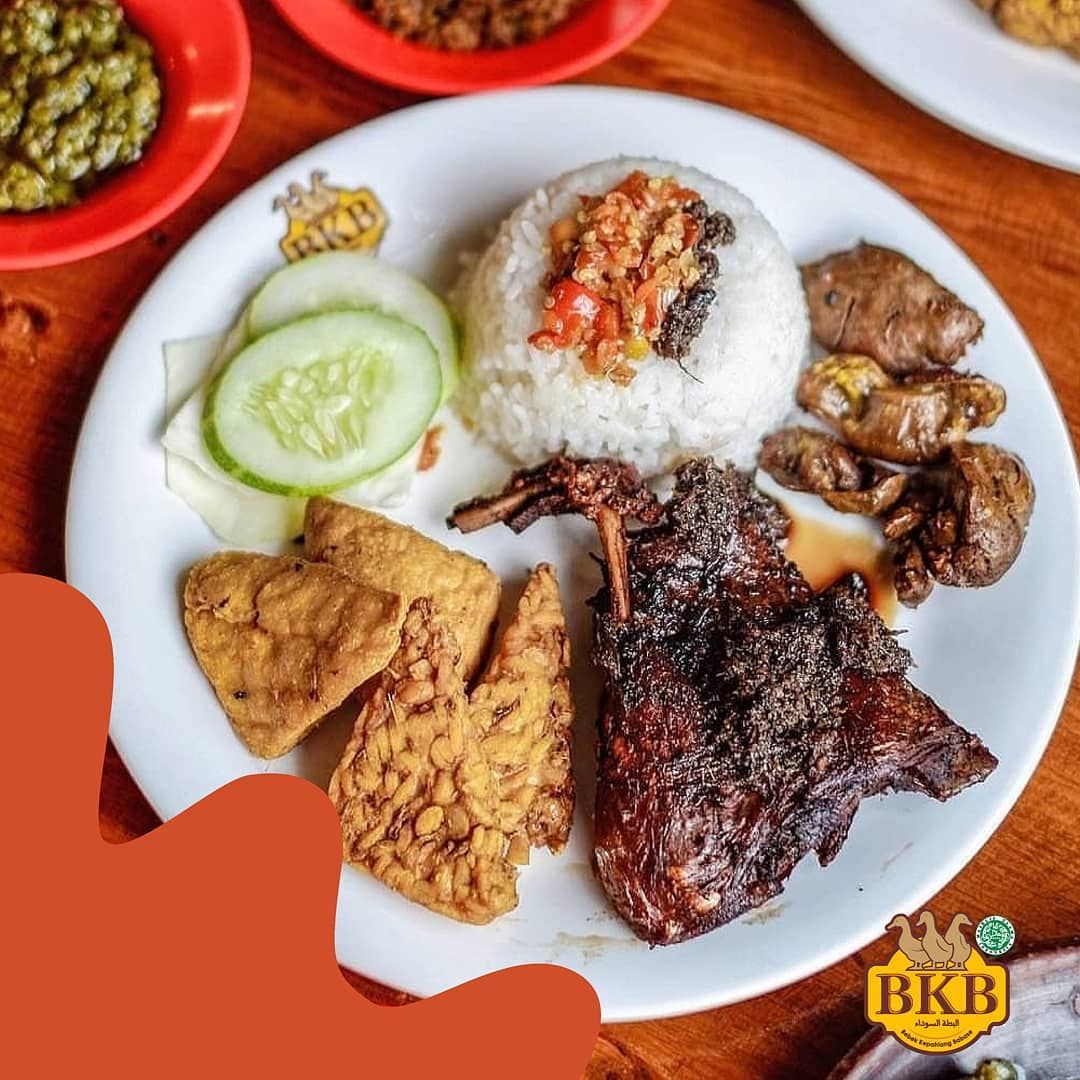 Tempat makan bebek bakar enak