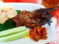 5 Bebek Bakar Enak Ini Bisa Dinikmati Dengan Harga Rp 30 Ribuan Saja!