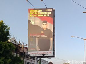 Siapa Sosok Pria Bergaya Bak Bung Karno di Balik Baliho Puan di Klaten?