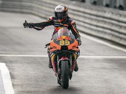 Brad Binder: Antara Perjudian Gila dan Pertunjukan Masterclass