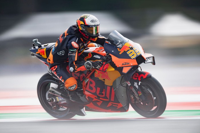 SPIELBERG, AUSTRIA - AUGUST 13: Brad Binder of South Africa and Red Bull KTM Factory Racing 
 heads down a straight during the MotoGP of Austria - Free Practice at Red Bull Ring on August 13, 2021 in Spielberg, Austria. (Photo by Mirco Lazzari gp/Getty Images)