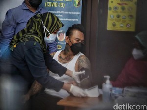 Jerinx Pilih Sinovac, Siapa Saja Sih yang Harus Pilih-pilih Vaksin?