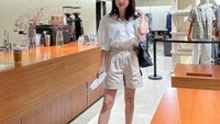 Sunny Dahye merupakan seorang YouTuber berkebangsaan Korea Selatan. Tinggal lama di Bali, Indonesia, membuat Sunny fasih berbahasa Indonesia dan menarik banyak perhatian warganet di YouTube. Foto: Instagram/sunnydahye