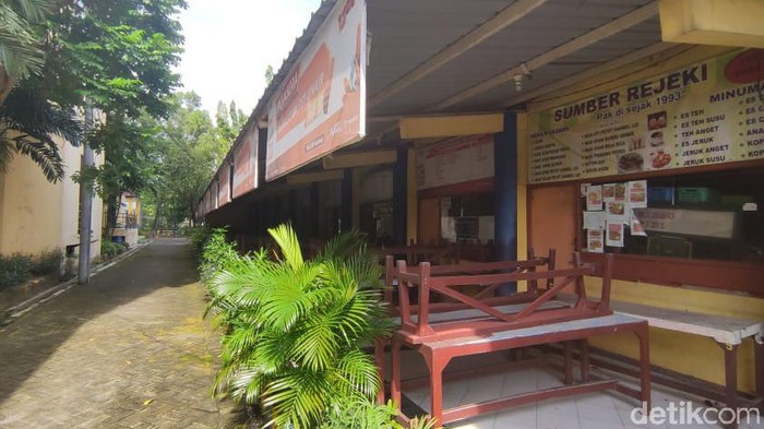 Kantin kampus Universitas Airlangga, Jawa Timur