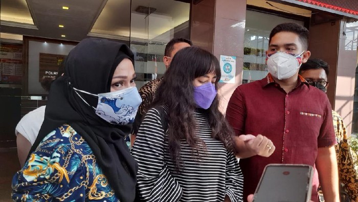 Keluarga Rapper Neo Derry (Foto: Tiara/detikcom)