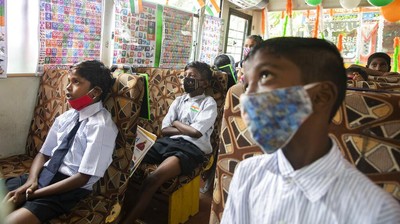 Ketika Bus Disulap Jadi Tempat Belajar Anak-anak di India