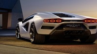 Lamborghini juga mengkombinasikan desain Countach dari model Sian. Terlihat pada bagian lampu belakang berbentuk heksagonal yang sama dengan tipe Sian. Foto: Dok. Lamborghini