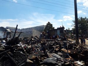 Tragedi Kebakaran Maut di Mampang Kala Puluhan Lapak Dilalap Api