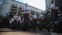 Menurut keterangan panitia  terdapat 20 sekolah yang ikut partisipasi mendaftarkan muridnya. Tetapi satu sekolah hanya boleh mengirim 10 murid saja.