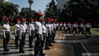 Dari 300 peserta itu langsung diseleksi 80 murid.