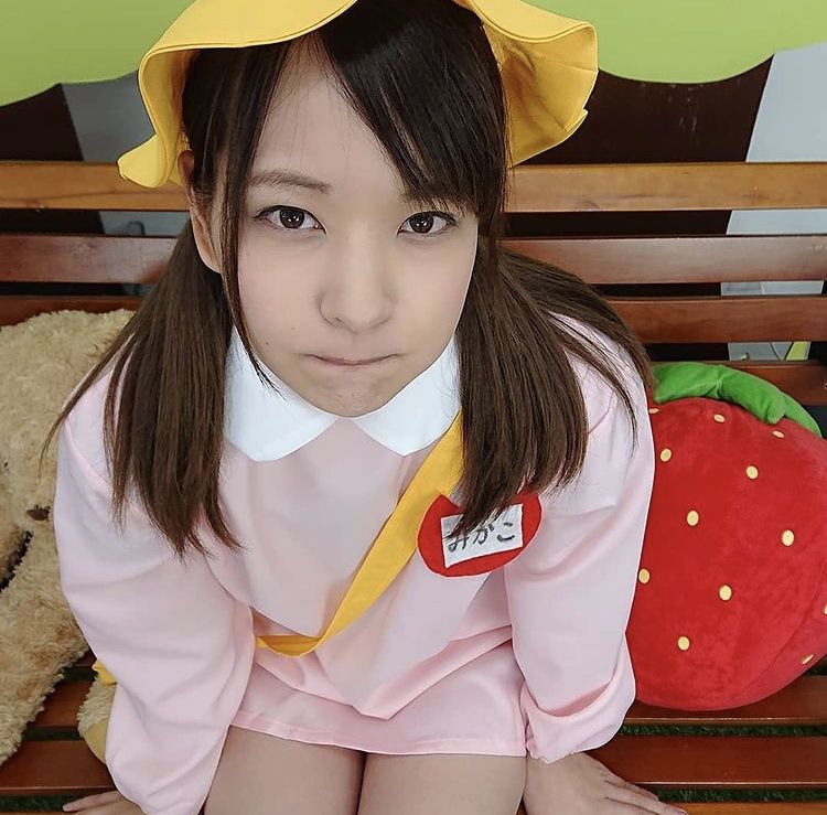 Bintang JAV Mikako Abe