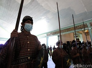 Menggarami Luka Praja Mangkunegaran